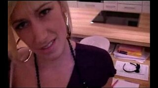 BitchNr1 गडबड मा एक blackdress