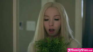 ���ன் தீராத இளம் சிறிய stepsister நிறுத்த முடியவில்லை maturbating the செக்ஸ்