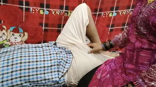 Садар эм авах нь түүний ажил нь түүнд хүртэл ус доош нь буудсан байна