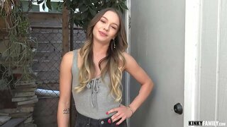 Kinky Гэр бүлээ, залуу үтрээний